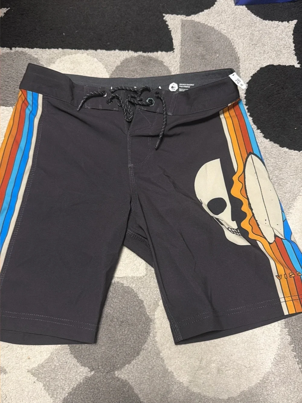 VISSLA black mini